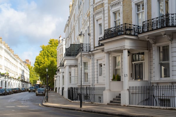 Bridging Loan Intervention Prevents Repossession for Retired Couple
